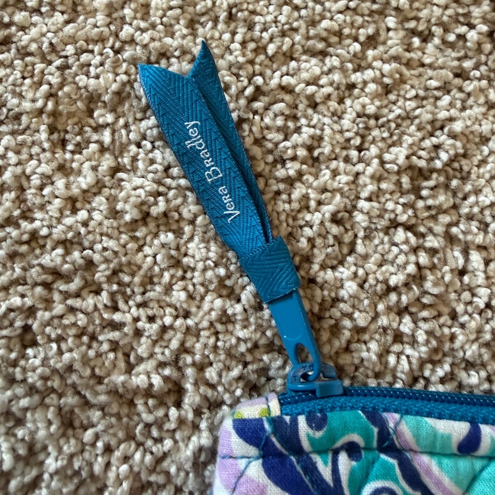 Vera Bradley Pouch - Picture 2 of 5